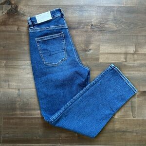 NWT American Eagle mom jeans